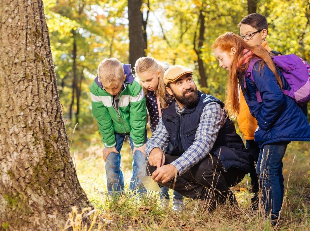 Gallego, CARTELES TALLERES PROMOCION 2025 (6)
